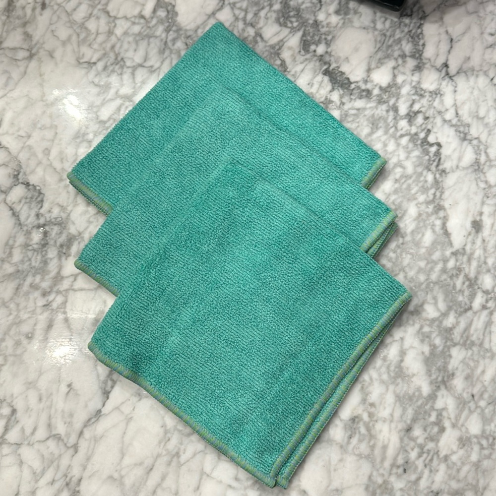 Body and Face cloths 3 pack by Norwex w/BacLock. BNWT Carribean Color